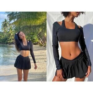 Frankie’s Bikinis Speedy‎ Long Sleeve Crop Top Black Medium